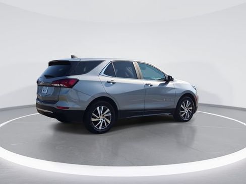 Used 2024 Chevrolet Equinox LT FWD image 8