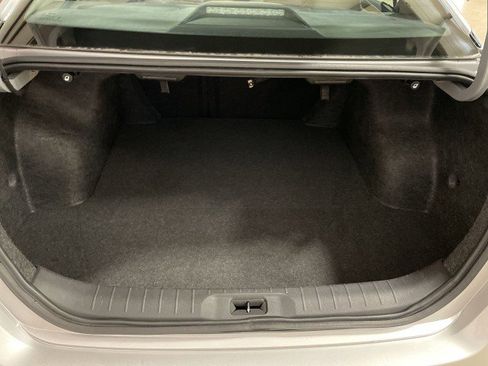 Used 2024 Nissan Altima 2.5 SR FWD image 22