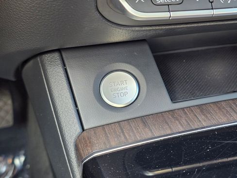 Used 2023 Audi Q5 2.0T Premium w/ Convenience Package image 34