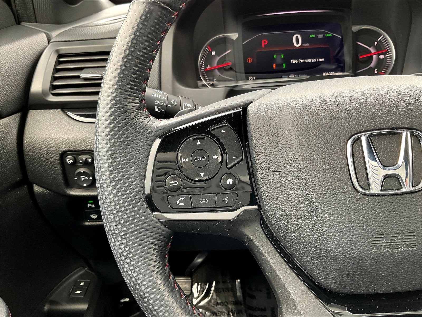 Used 2024 Honda Passport Black Edition image 14