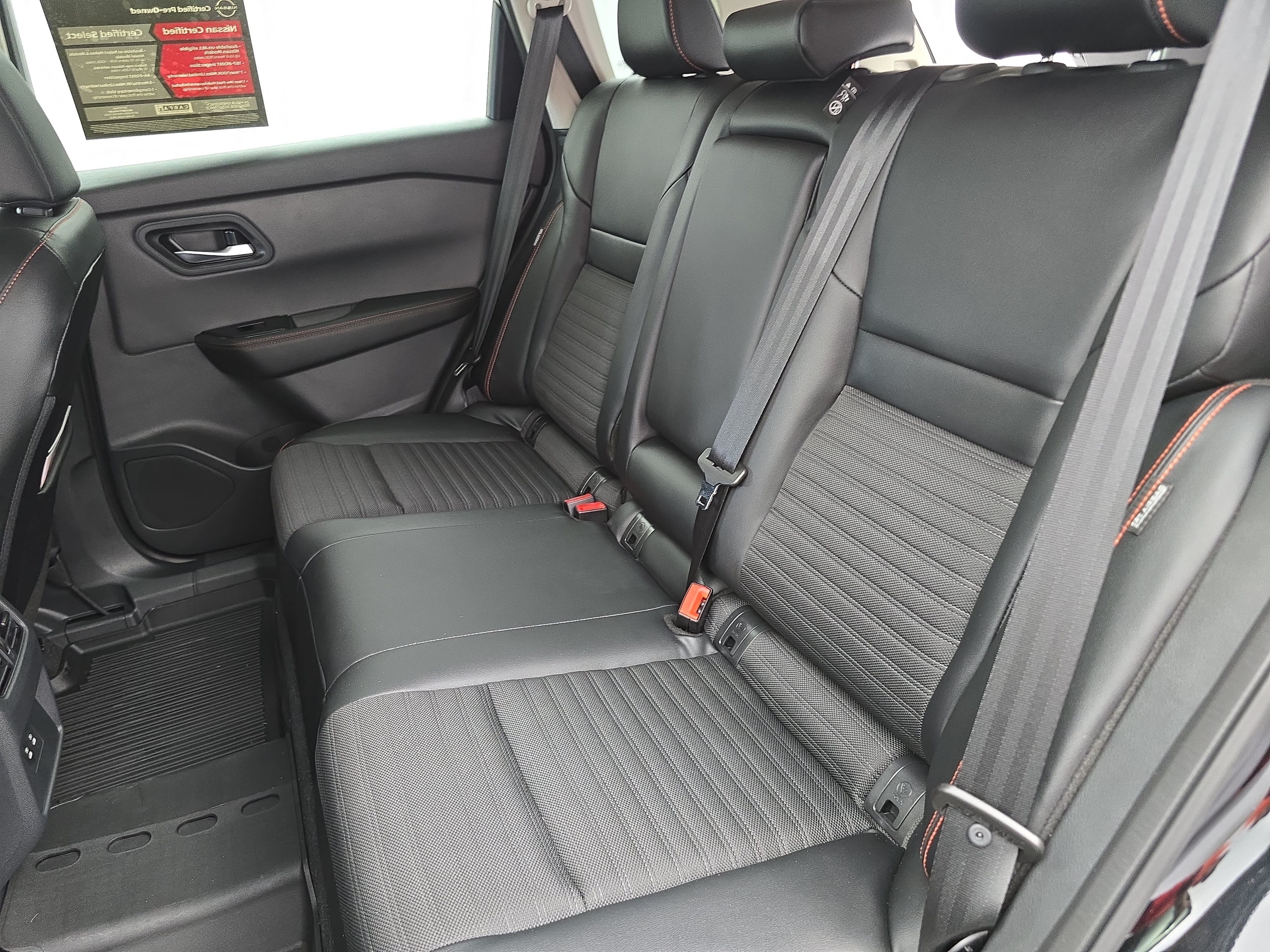 Used 2026 Nissan Rogue SV AWD/4WD image 14