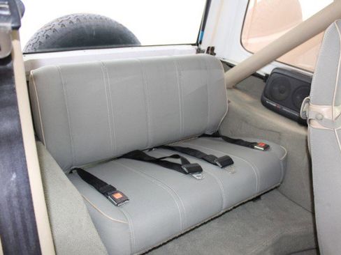 Used 1989 Jeep Wrangler Sahara image 35