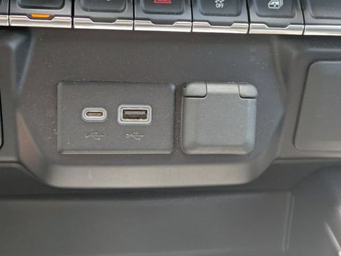 Used 2020 GMC Sierra 1500 Elevation AWD/4WD image 26