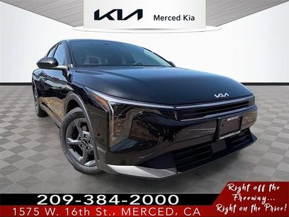 New 2026 Kia K4 LXS