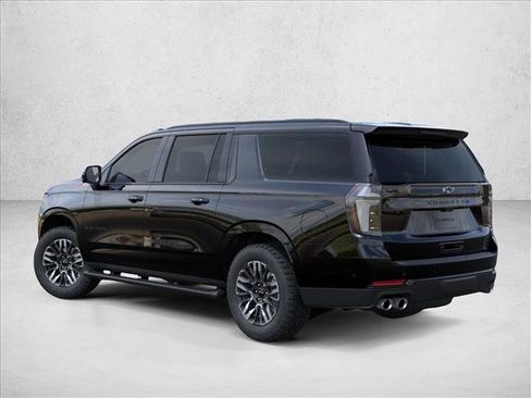 New 2026 Chevrolet Suburban Z71 w/ Comfort Package AWD/4WD image 4