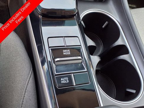 Used 2022 Hyundai Sonata SE w/ Cargo Package FWD image 25
