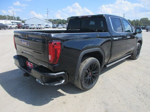 New 2026 GMC Sierra 1500 Denali w/ Denali Reserve Package AWD/4WD image 6