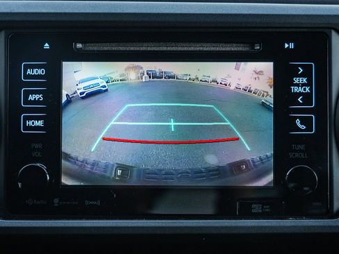 Used 2016 Toyota Tacoma TRD Off-Road w/ Towing Package image 29