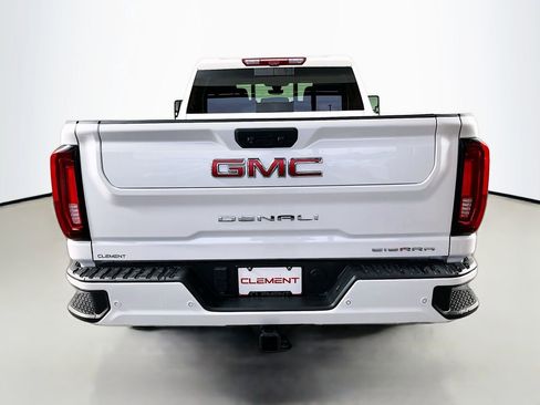 Used 2023 GMC Sierra 3500 Denali w/ Denali Ultimate Package AWD/4WD image 8