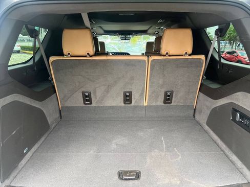 Used 2022 Cadillac Escalade ESV Sport w/ Touring Package AWD/4WD image 18