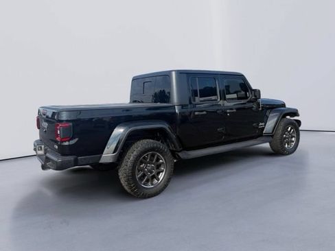 Used 2020 Jeep Gladiator Overland AWD/4WD image 3