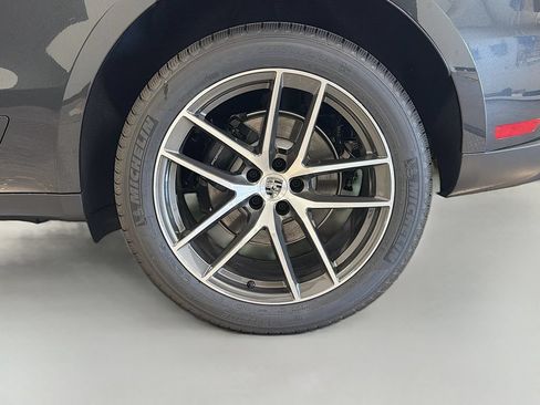 New 2026 Porsche Macan AWD/4WD image 35