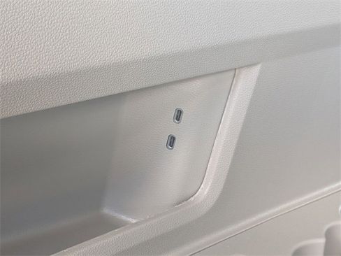 New 2026 Volkswagen Atlas SE image 28