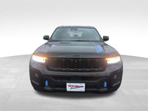 Used 2022 Jeep Grand Cherokee Trailhawk image 11