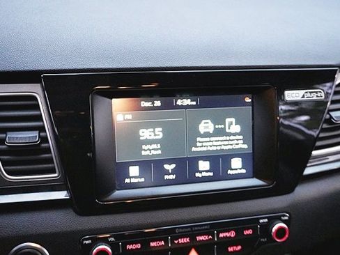 Used 2019 Kia Niro EX image 24