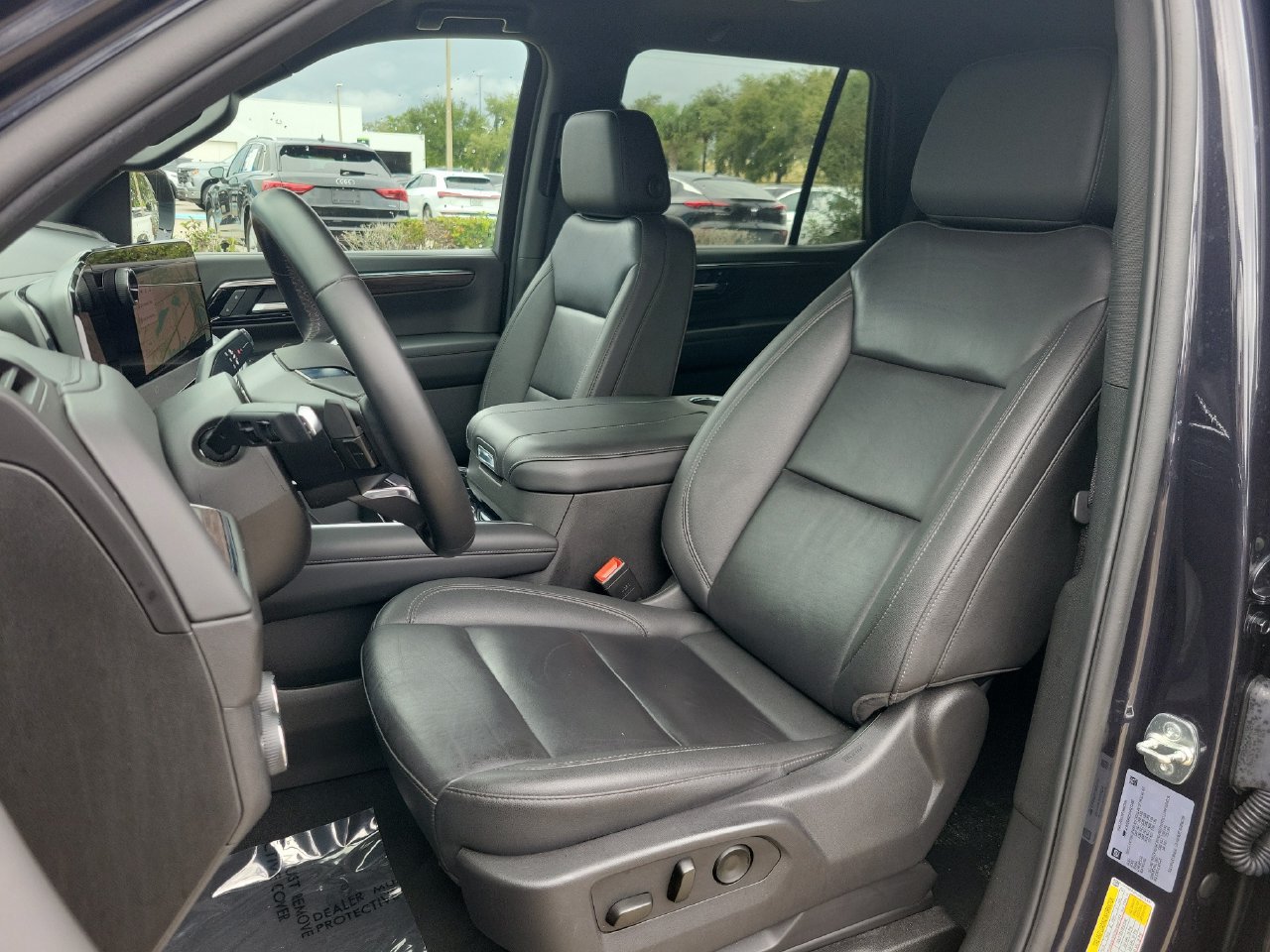 Certified 2025 Chevrolet Tahoe Z71 AWD/4WD image 16