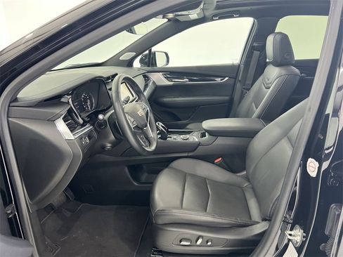 Used 2025 Cadillac XT5 Premium Luxury image 19