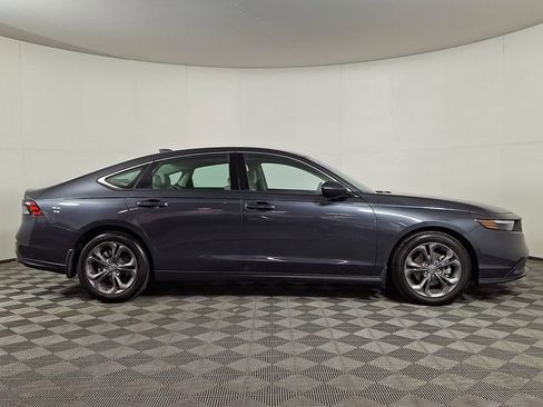 Used 2023 Honda Accord EX image 10