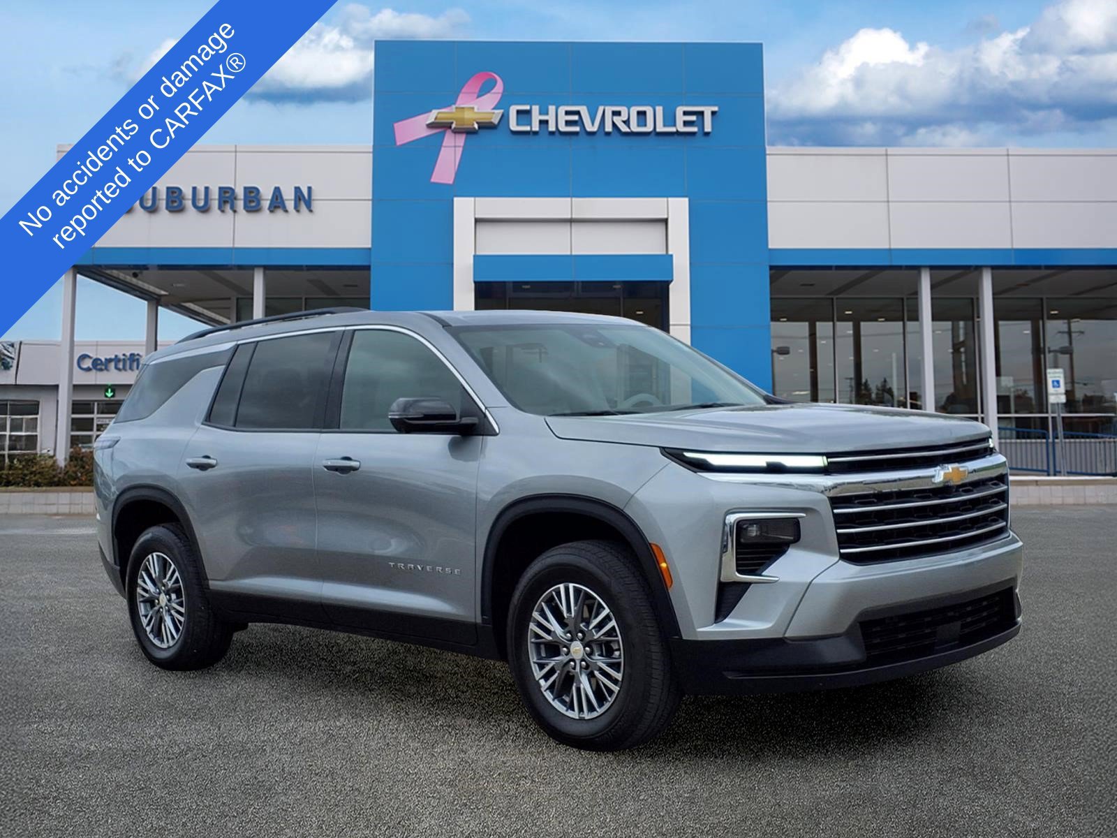 Used 2026 Chevrolet Traverse LT w/ Driver Confidence Package FWD image 3