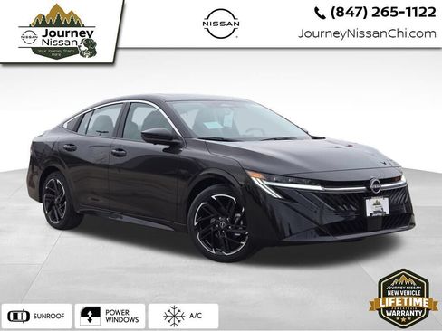 Used 2026 Nissan Sentra SR w/ SR Premium Package FWD image 1