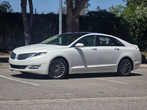 Used 2013 Lincoln MKZ Hybrid FWD image 18