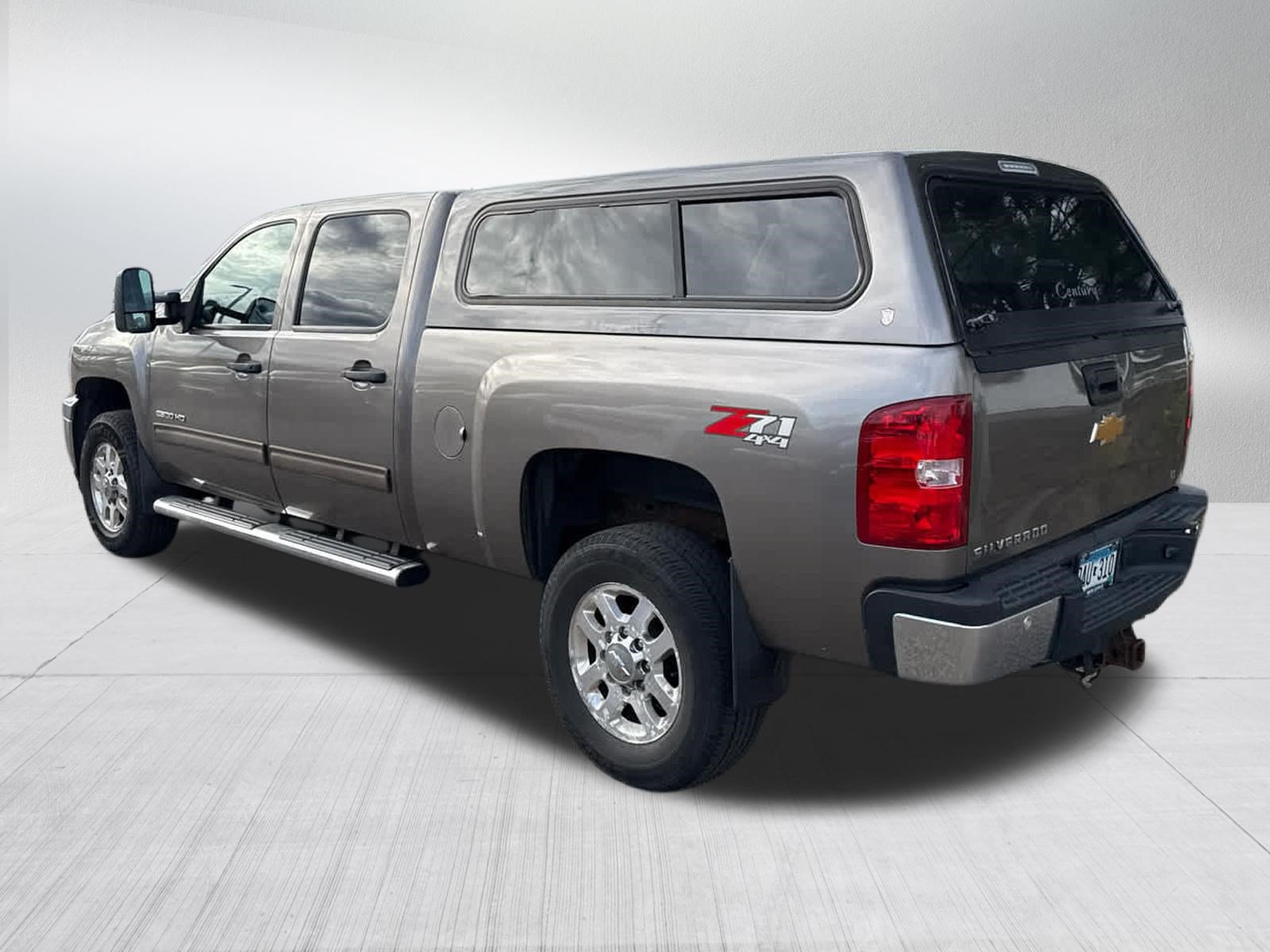 Used 2012 Chevrolet Silverado 2500 LT w/ Interior Plus Package AWD/4WD image 5