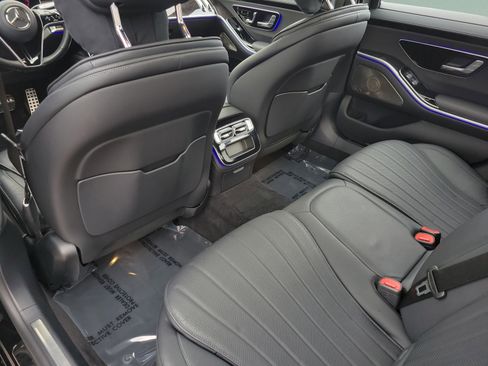 Certified 2023 Mercedes-Benz S 500 4MATIC image 6