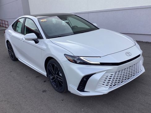 New 2026 Toyota Camry XSE FWD image 10