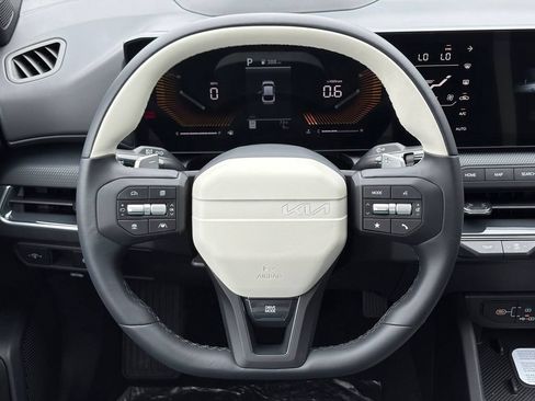 New 2026 Kia K4 GT-Line Turbo FWD image 32