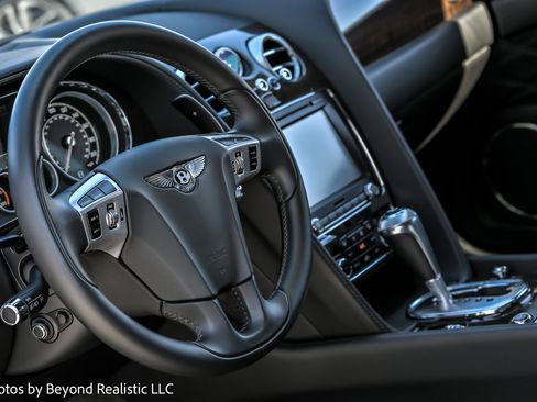 Used 2014 Bentley Flying Spur W12 image 25