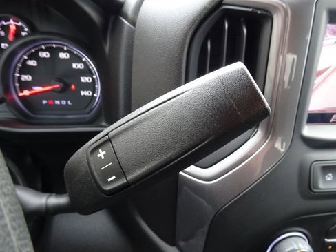 Certified 2022 Chevrolet Silverado 1500 Custom image 19