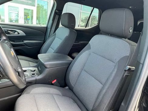 Used 2022 Chevrolet Traverse LT w/ LPO, Floor Liner Package AWD/4WD image 9