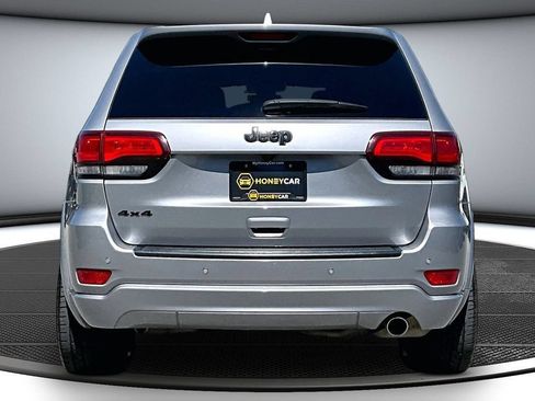 Used 2021 Jeep Grand Cherokee Laredo X AWD/4WD image 5