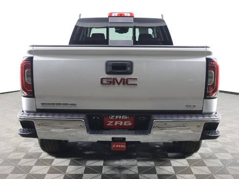 Used 2018 GMC Sierra 1500 SLT image 4