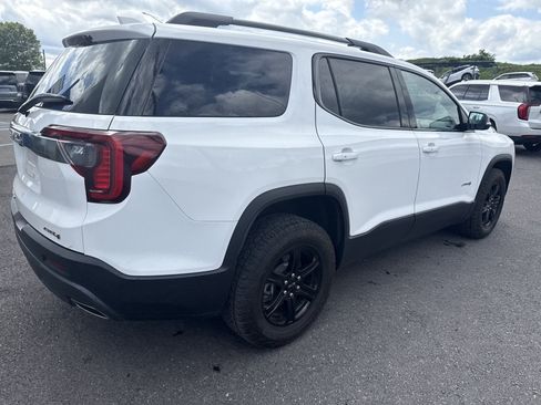 Used 2023 GMC Acadia AT4 AWD/4WD image 3