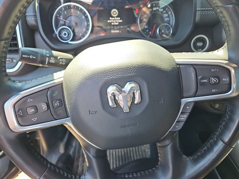 Used 2022 RAM 1500 Laramie AWD/4WD image 10
