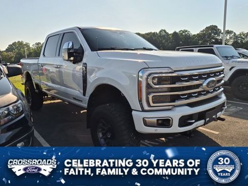 Certified 2023 Ford F350 Platinum AWD/4WD image 1