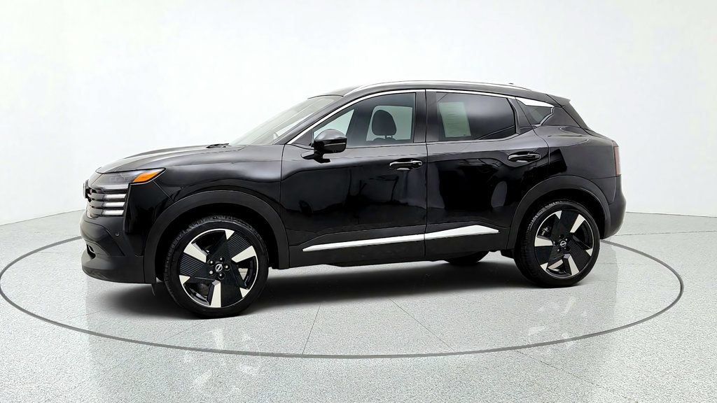 Used 2025 Nissan Kicks SR w/ SR Premium Package AWD/4WD image 8