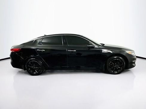 Used 2018 Kia Optima EX w/ Premium Package FWD image 10