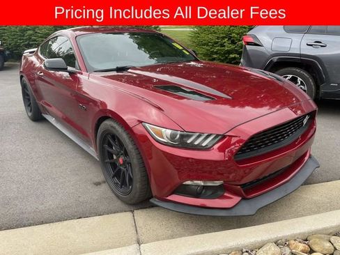 Used 2017 Ford Mustang GT Premium w/ Equipment Group 401A RWD image 12