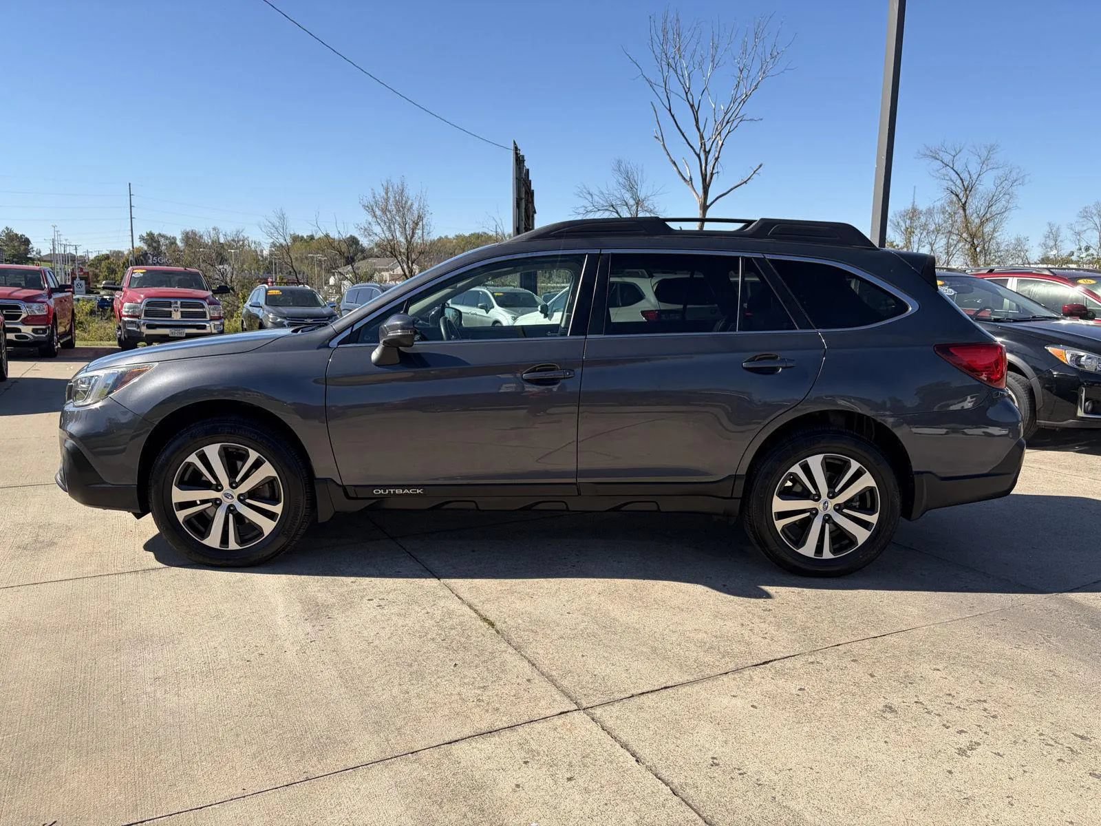 Used 2018 Subaru Outback 2.5i Limited AWD/4WD image 5
