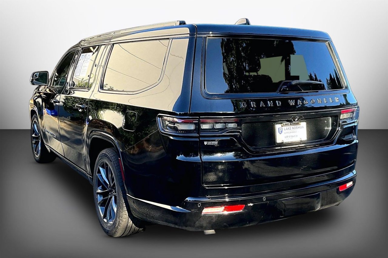 Used 2024 Jeep Grand Wagoneer L Series II w/ Quick Order Packagew 28T AWD/4WD image 6