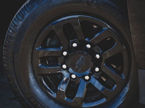 Used 2018 Chevrolet Silverado 2500 High Country w/ Duramax Plus Package image 20