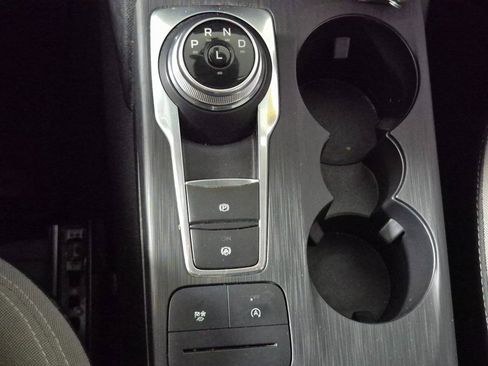 Used 2022 Ford Escape SE image 17