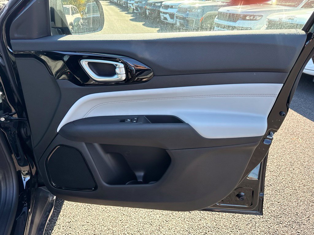 New 2026 Jeep Compass Limited AWD/4WD image 27