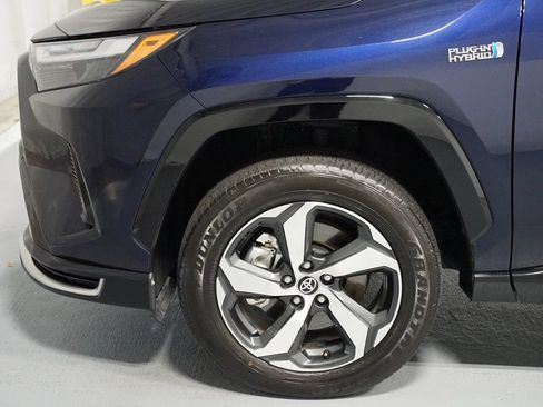 Certified 2024 Toyota RAV4 SE AWD/4WD image 5