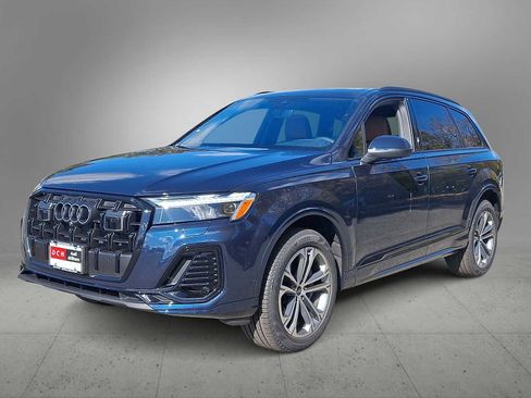New 2026 Audi Q7 Premium image 1