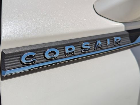 Used 2021 Lincoln Corsair Reserve w/ Equipment Group 201A AWD/4WD image 11