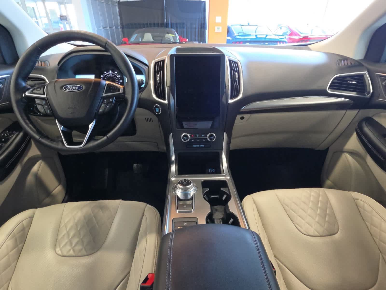 Used 2024 Ford Edge Titanium w/ Equipment Group 301A AWD/4WD image 28