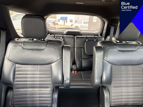 Certified 2025 Ford Explorer ST-Line image 12